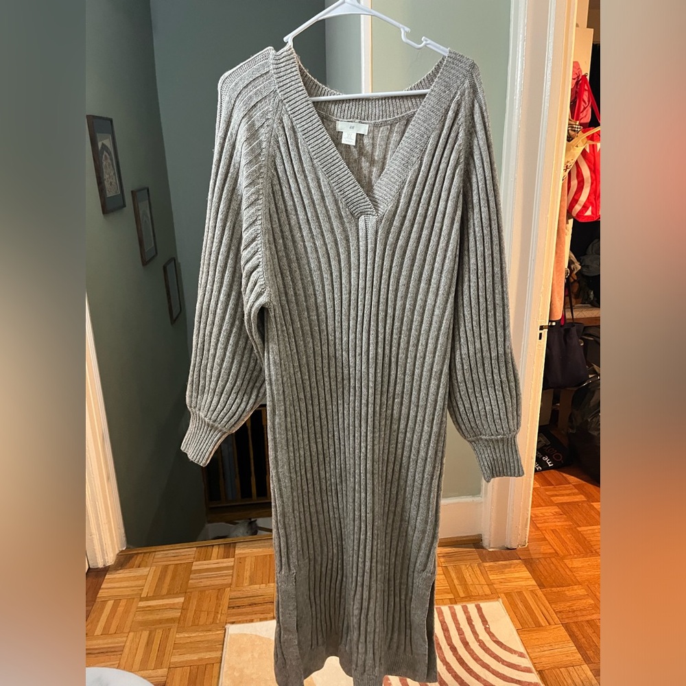 H&M sweater dress midi length